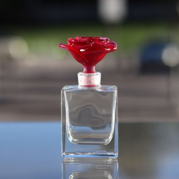 flacon-de-parfum-rose-daum