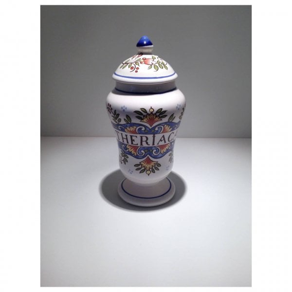 pot-pharmacie-faience