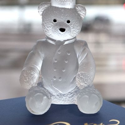 sculpture-ourson-ritz-cristal ourson en cristal clair Ritz Paris