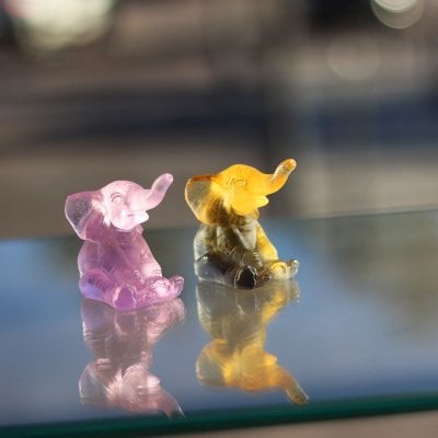 mini-elephant-cristal-daum-france mini sculpture elephant daum france