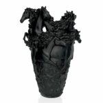 vase-cheval-noir-cavalcade-daum