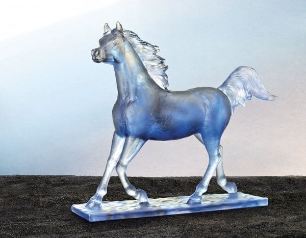 Cheval-bleu-majestueux-Daum