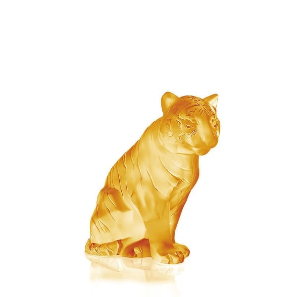 Tigre-assis-lustre-or-Lalique