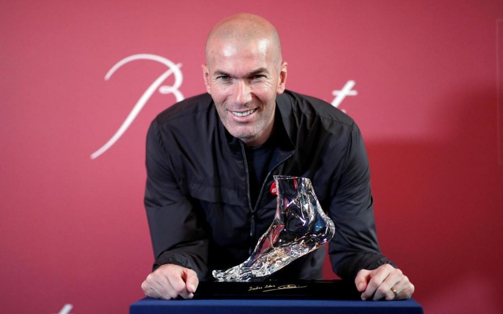 Pied-cristal-Baccarat-zizou-Zidane