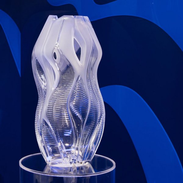 Vase manifesto clair Lalique