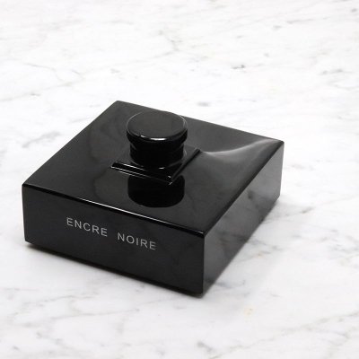 Flacon-cristal-collectionneur-encre-noir-Lalique Flacon-cristal-collectionneur-encre-noir-Lalique