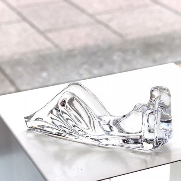 sculpture cristal clair nu baccarat