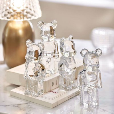 bearbrick-ourson-cristal-clair-baccarat bearbrick-ourson-cristal-clair-baccarat
