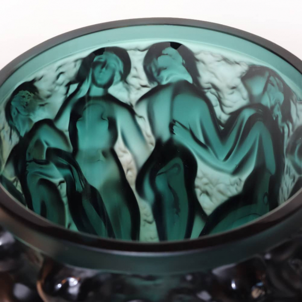 vase-bacchnates-cristal-Lalique-France-2