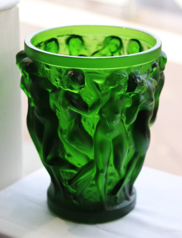 vase-bacchantes-lalique-vert-amazon (1)
