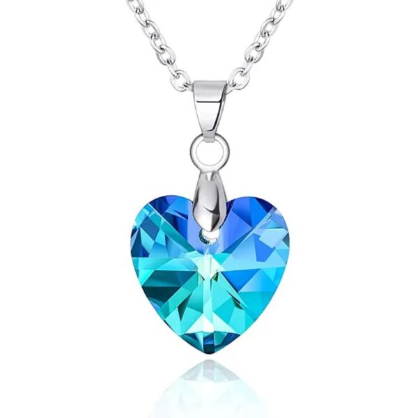 pendentif-coeur-cristal-bleu-clair