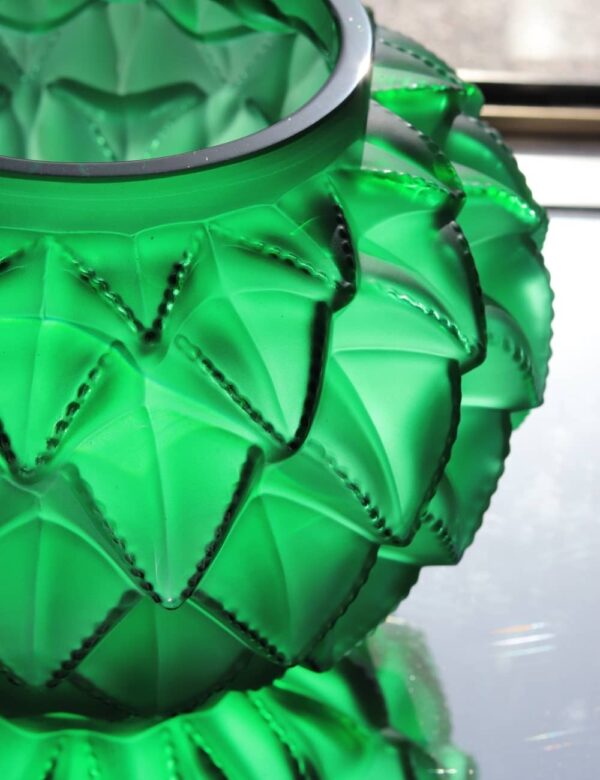 vase-languedoc-vert-lalique