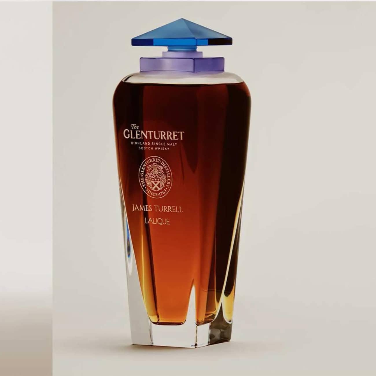 eight-decades-carafe-lalique