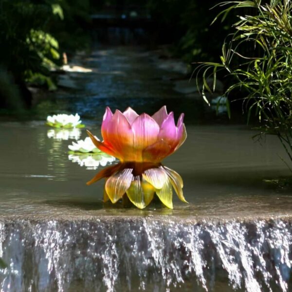 vase-moyen-modele-jardin-lotus-daum-france